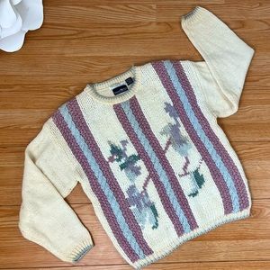 Vintage 90’s Hunters Run Hand Knit Sweater Ivory Floral Shoulder Pads Medium